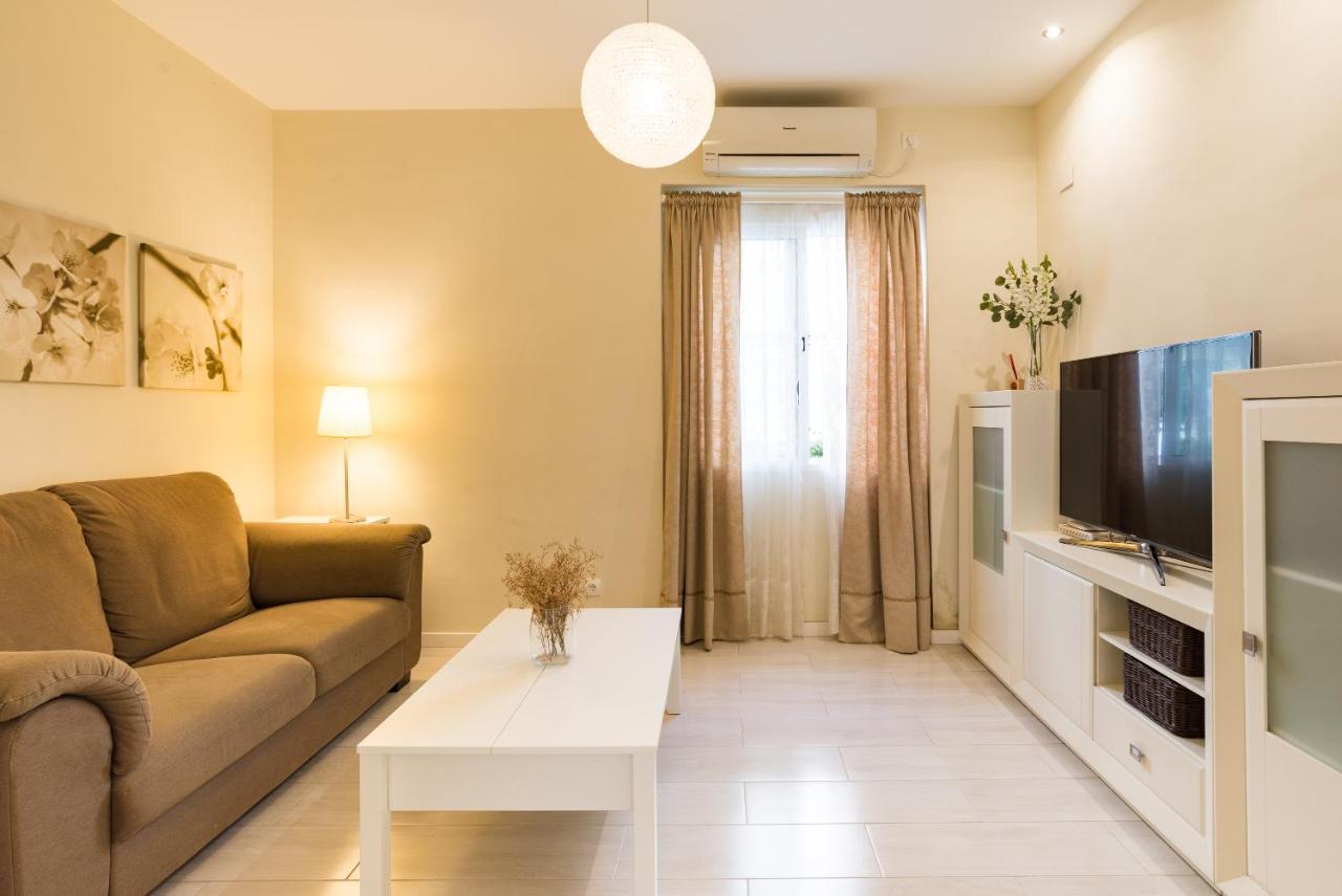 Alferez I By Ele Apartments مالقة المظهر الخارجي الصورة